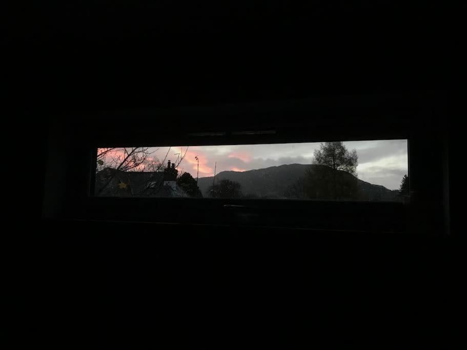 The Den - Your Cosy Sleepover Space Saint Fillans Exteriör bild